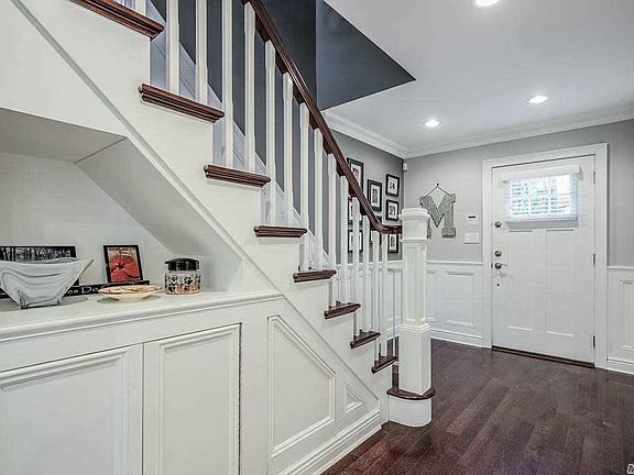 3rd image of 7 Wimbledon Ct