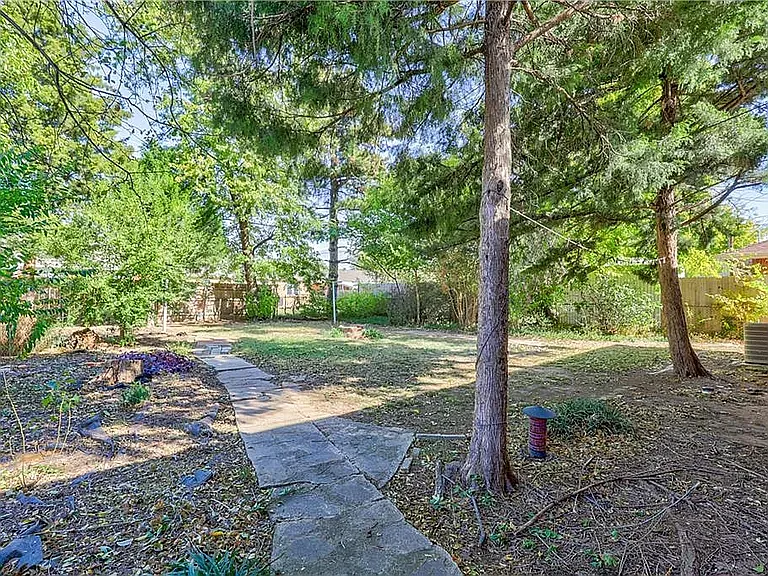 3209 NW 40th St — Photo 16