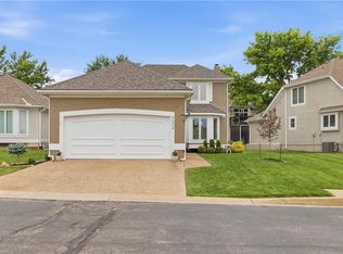 5004 W 120th Pl, Overland Park, KS 66209