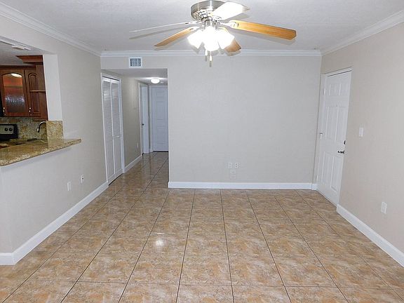 Living Room - Shows Front Dr