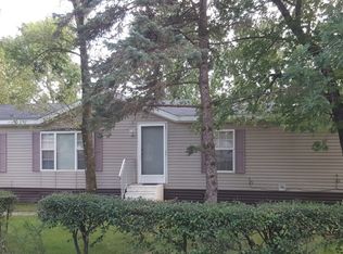 72 Ehlers Ave, Chaska, MN 55318