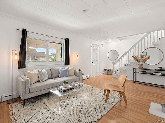 4th image of 368 Catskill Avenue