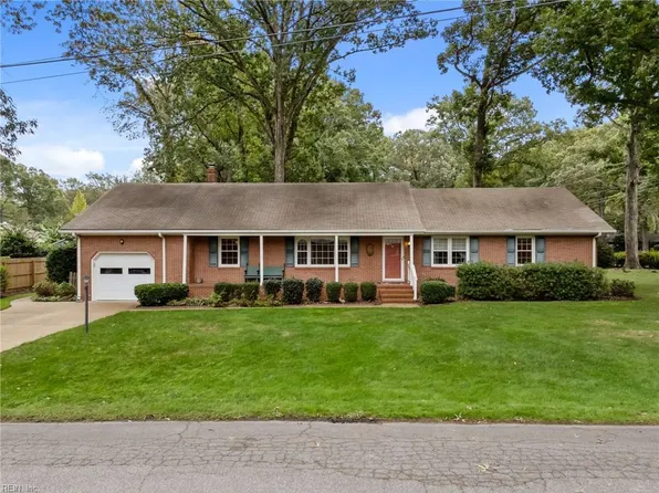 1600 Maycraft Rd, Virginia Beach, VA 23455