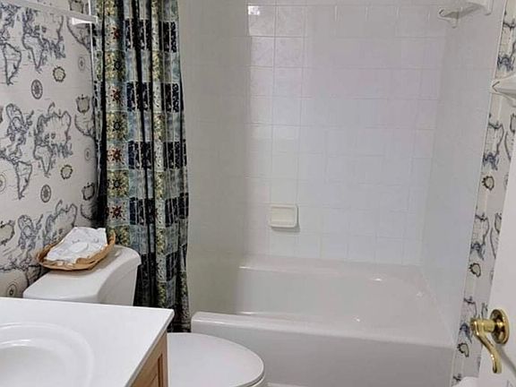 4th image of 30081 Island Club Dr
