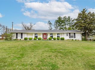 11925 Rocky Dr, Saint Louis, MO 63141