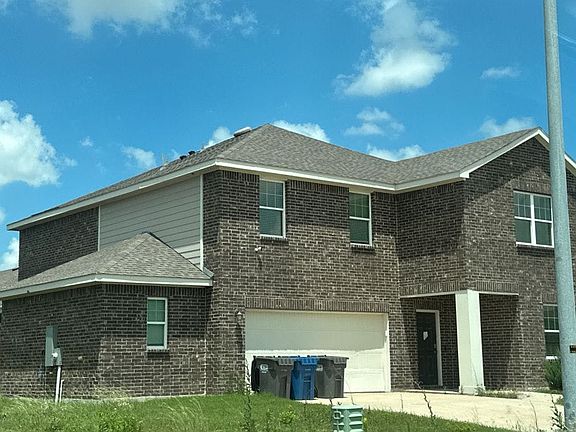 3rd image of 213 Red River Rd