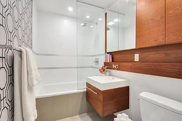 Sold by Compass | media 20