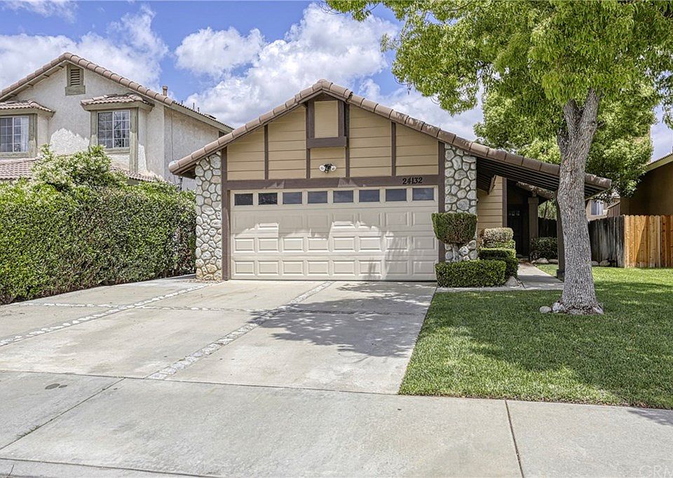 1st image of 24132 Stonebridge Ct