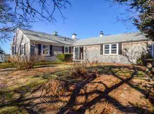 28 Frazar Rd, Falmouth, MA 02540