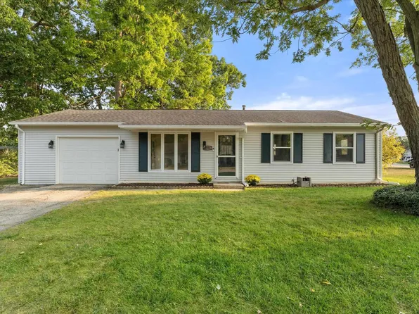 1354 Northlea Dr, South Bend, IN 46628