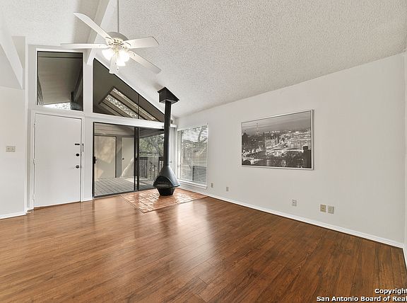 5th image of 11815 Vance Jackson Rd APT 3201