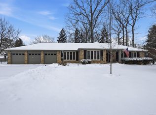 6325 Kings Pointe Rd, Grand Blanc, MI 48439