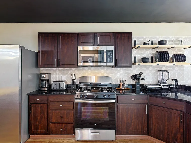 708 Azalea Dr — Photo 15