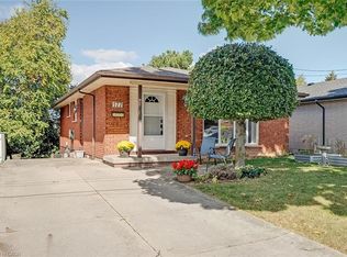 177 Lavina Cres, Hamilton, ON L9C 5S8