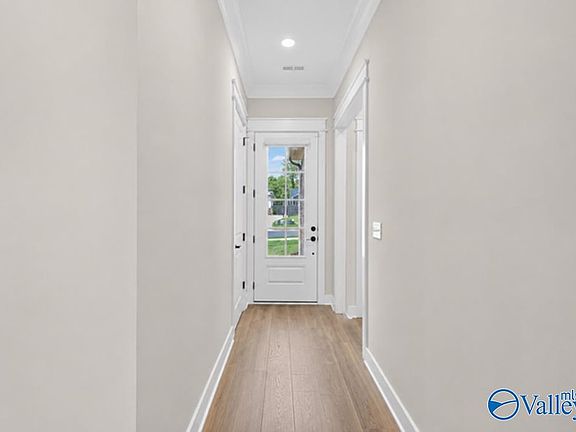 4th image of 6403 Lenox Hill Way