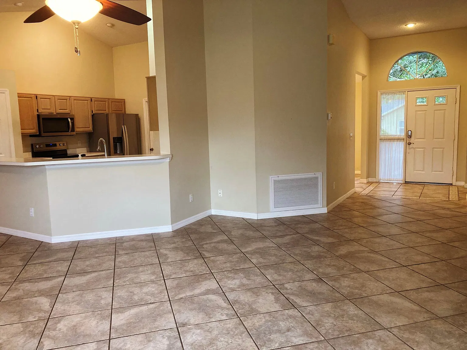 2892 Broward Ct — Photo 4