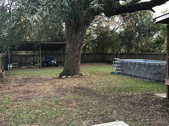 3rd image of 1319 W San Antonio St