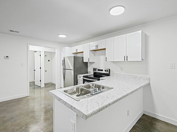 4th image of 2855 Choctaw Ave #2855