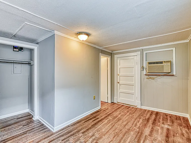 706 Chickamauga Ave — Photo 17