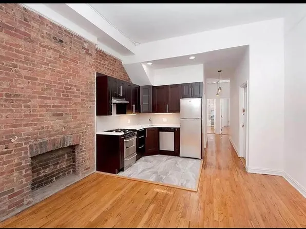 453 West 47th Street image 1 of 5
