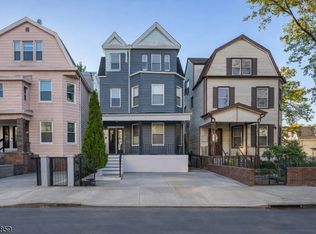 226 N 9th St, Newark, NJ 07107