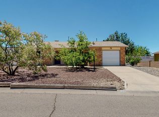 488 Chippewa Dr SW, Rio Rancho, NM 87124