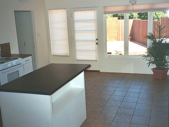 3rd image of 7026 E Pasadena Ave