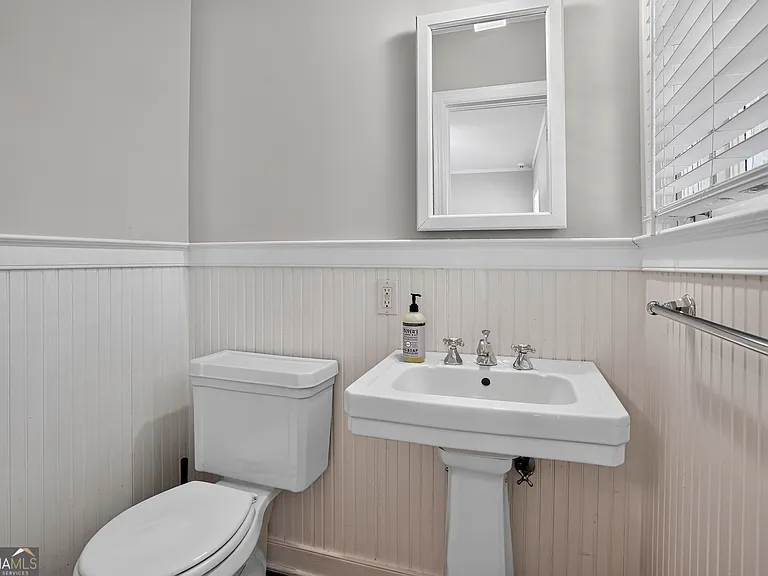 807 Cardova Dr NE — Photo 20