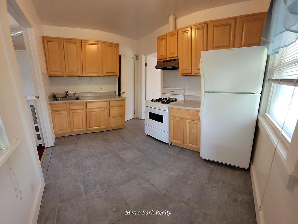 1st image of 2301 Parsons Blvd