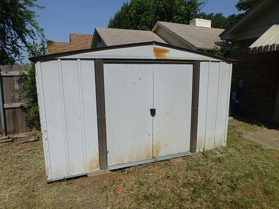 4th image of 10711 Tall Oak Dr