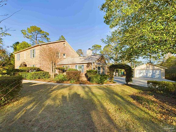 2nd image of 1265 Tecumseh Ct