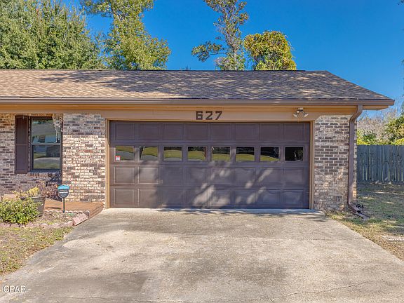 3rd image of 627 Old Hickory St