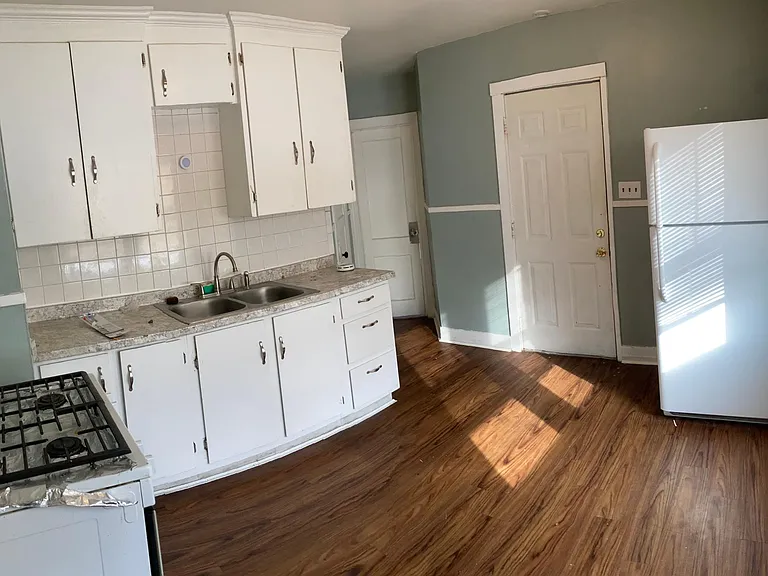 21 Clay St #3 — Photo 2
