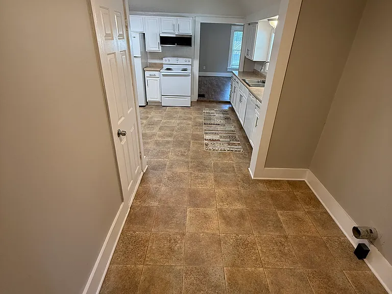 623 N Water St — Photo 9