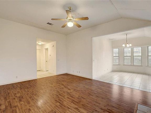 3rd image of 11613 Maybach Dr