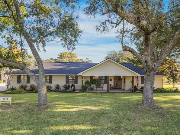 2817 Adele Ln, New Iberia, LA 70563