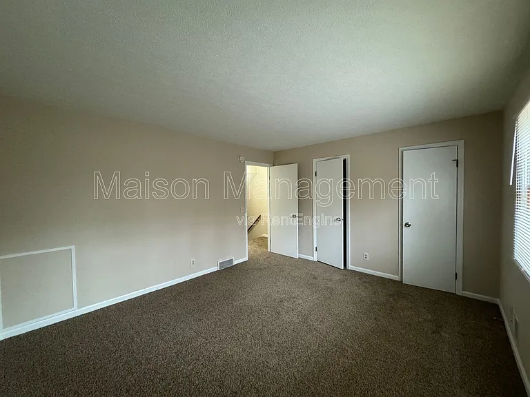 419 Britton — Photo 17