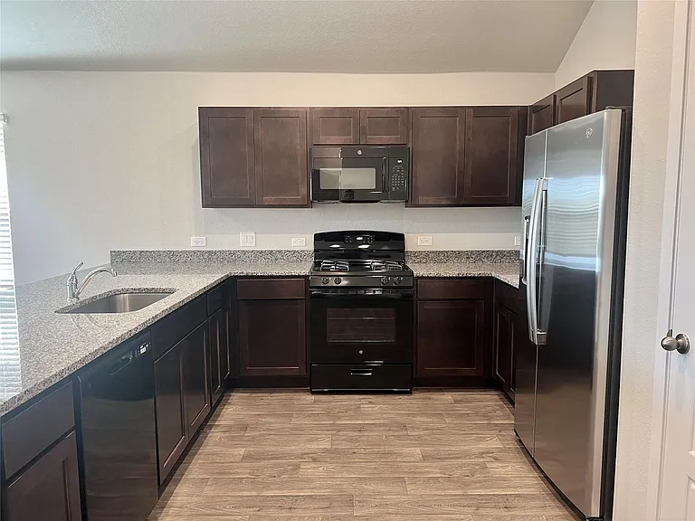 144 Edward R Gaytan St — Photo 16
