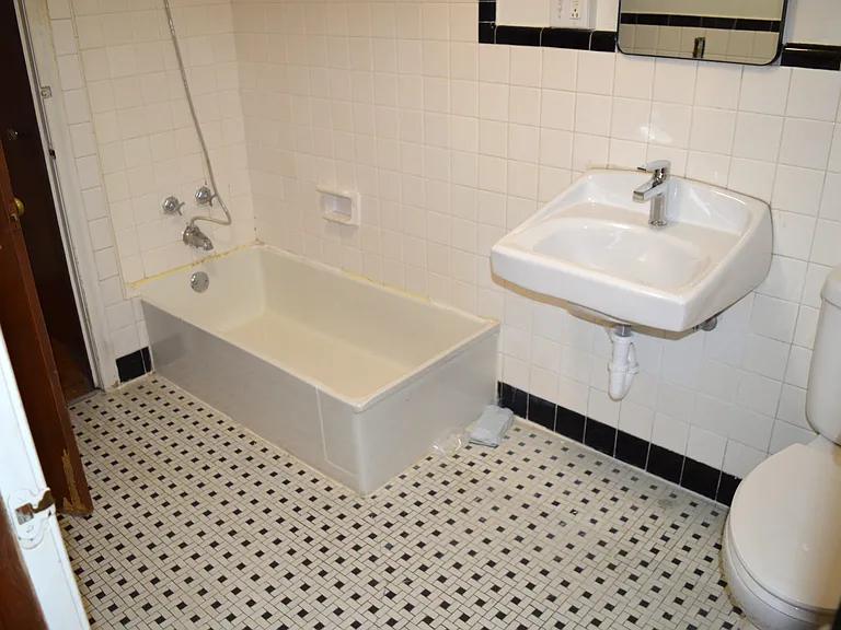 821 Jenifer St #2 — Photo 8