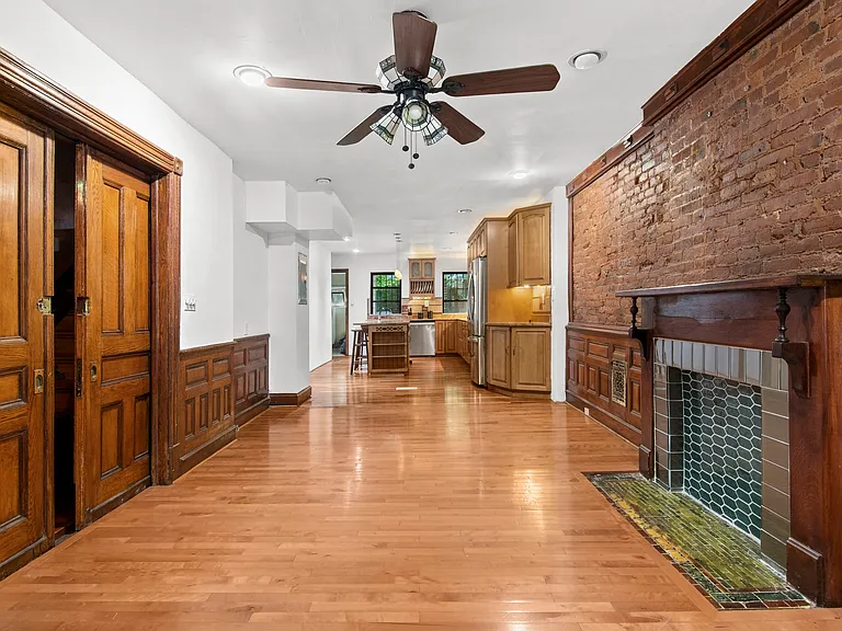 574 Macon St #A — Photo 5