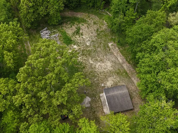 Klumbis Rd, Dowagiac, MI 49047