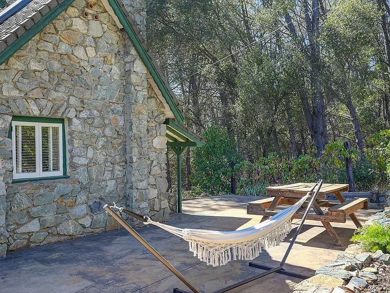 775 Lester Ln — Photo 64