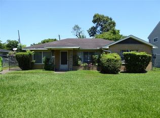 6511 Country Club Dr, Houston, TX 77023