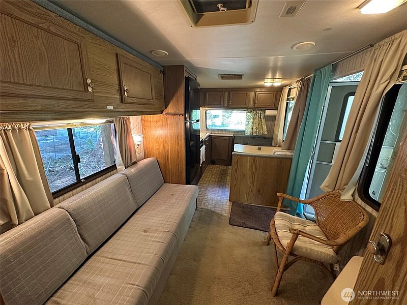 5th image of 45230 Tillicum Trail