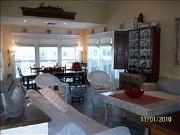 4th image of 23002 Martes St