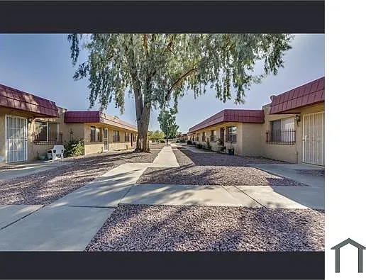 2 bed, $1,600 — Photo 4