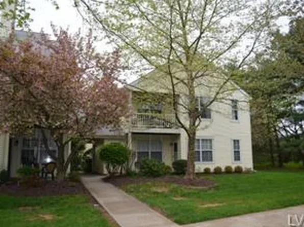 7356 Sauerkraut Ln, Macungie, PA 18062