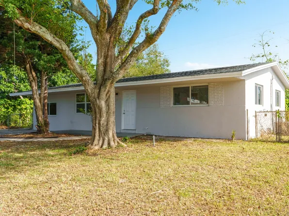 111 SW 70th Avenue, Pembroke Pines, FL 33023