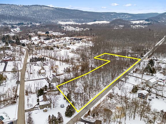 3rd image of 7 Townsend Road