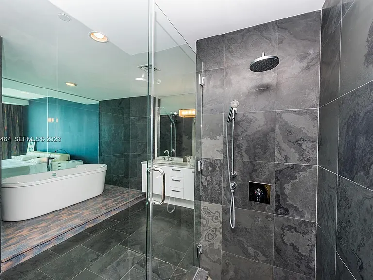 900 Biscayne Blvd #Penthouse 6205 — Photo 10